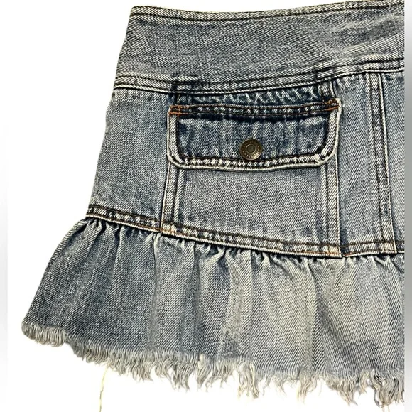 Hollister Y2K denim ruffle low rise micro mini skirt with raw hem - Picture 8 of 11